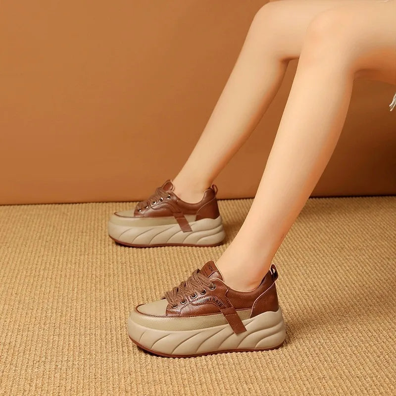 Martins Schuhe mit Keilabsatz