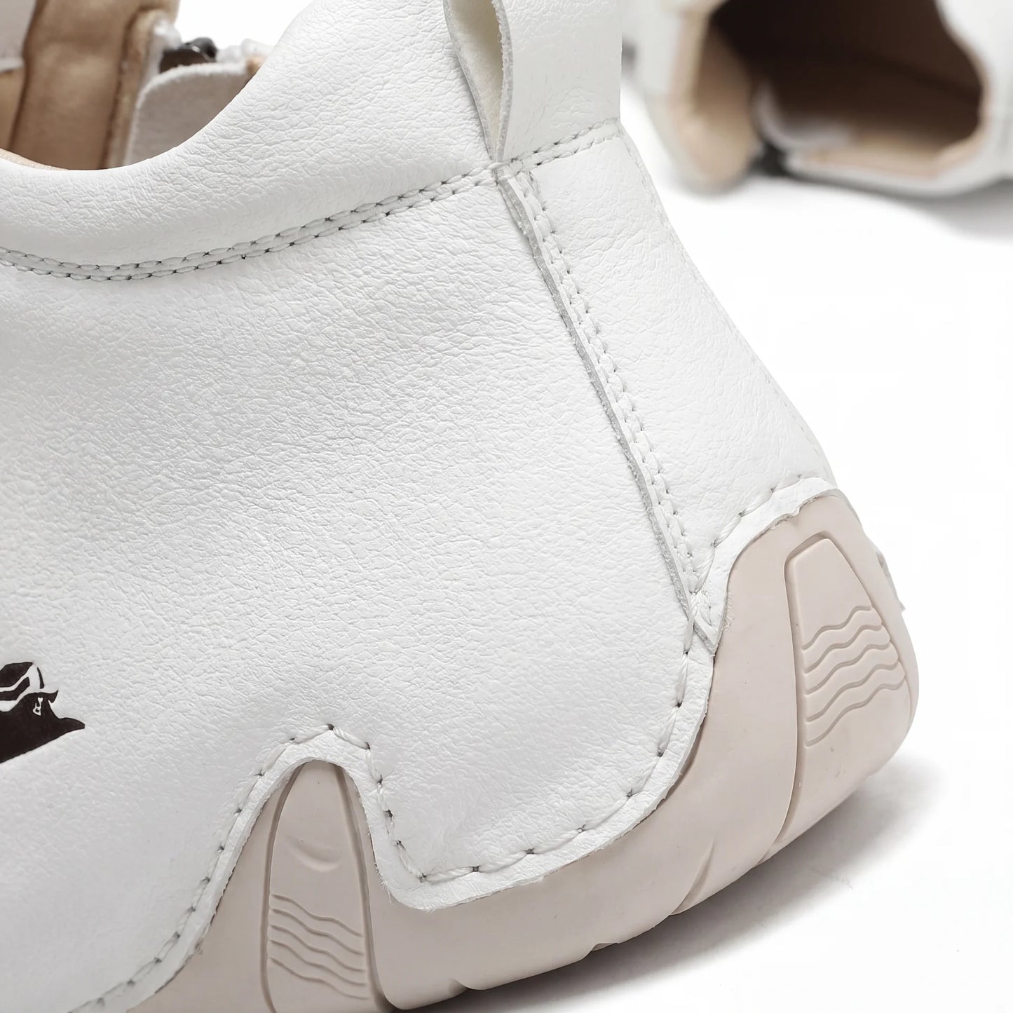 VogBeck 2.0 – أحذية طبية قابلة للتنفس بسحاب مزدوج مريحة 