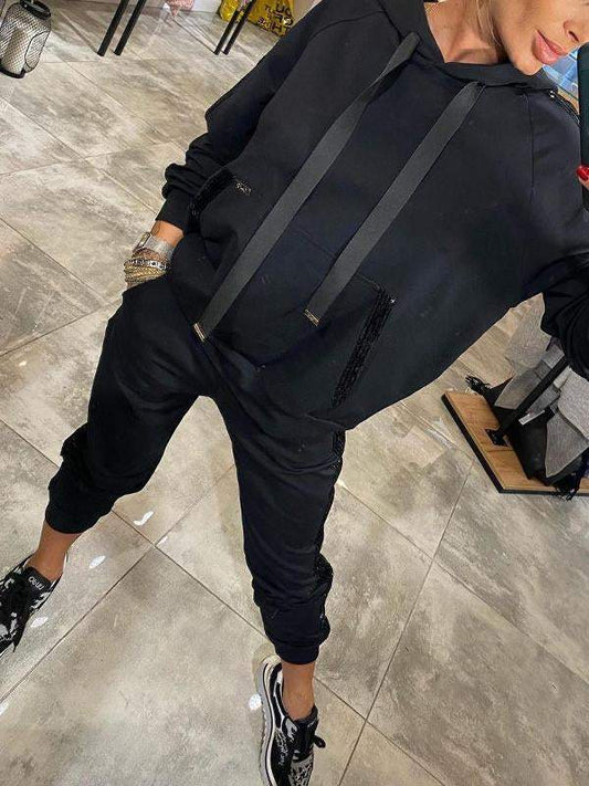 Ontspannen set die comfort en een glanzende stijl combineert